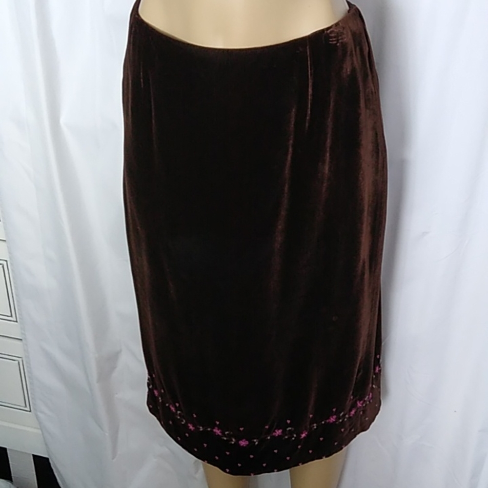 Finity velvet beaded and embroidered skirt - size 10